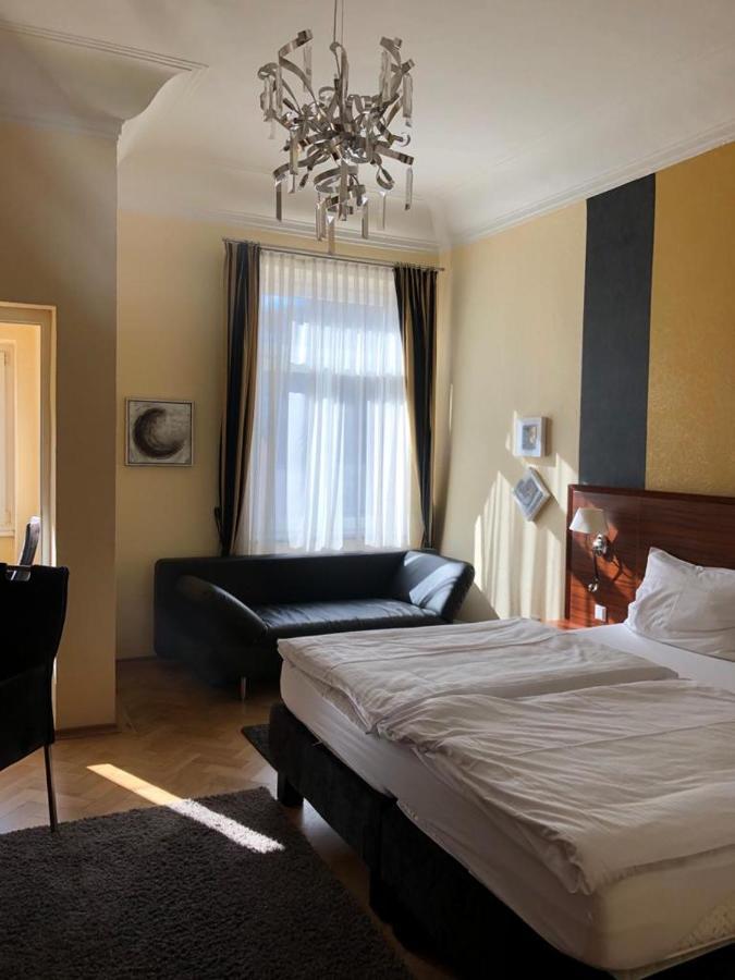 Hotel Restaurant Nassauer Loewen エクステリア 写真